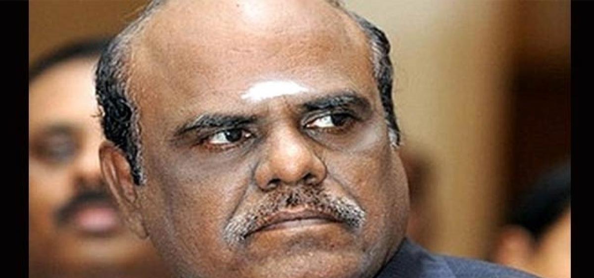 Karnan sentences CJI, 7 SC judges to 5-yr jail