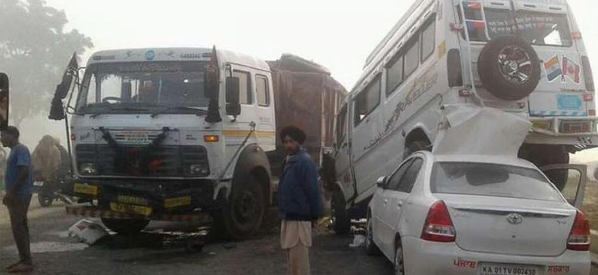 Punjab: 7 injured in vehicles collision due to dense fog