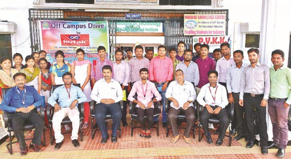 200 attend campus recruitment drive