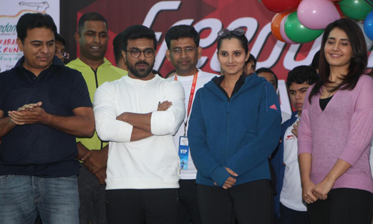 Ram Charan, Sania Mirza flag off Hyderabad 10K Run