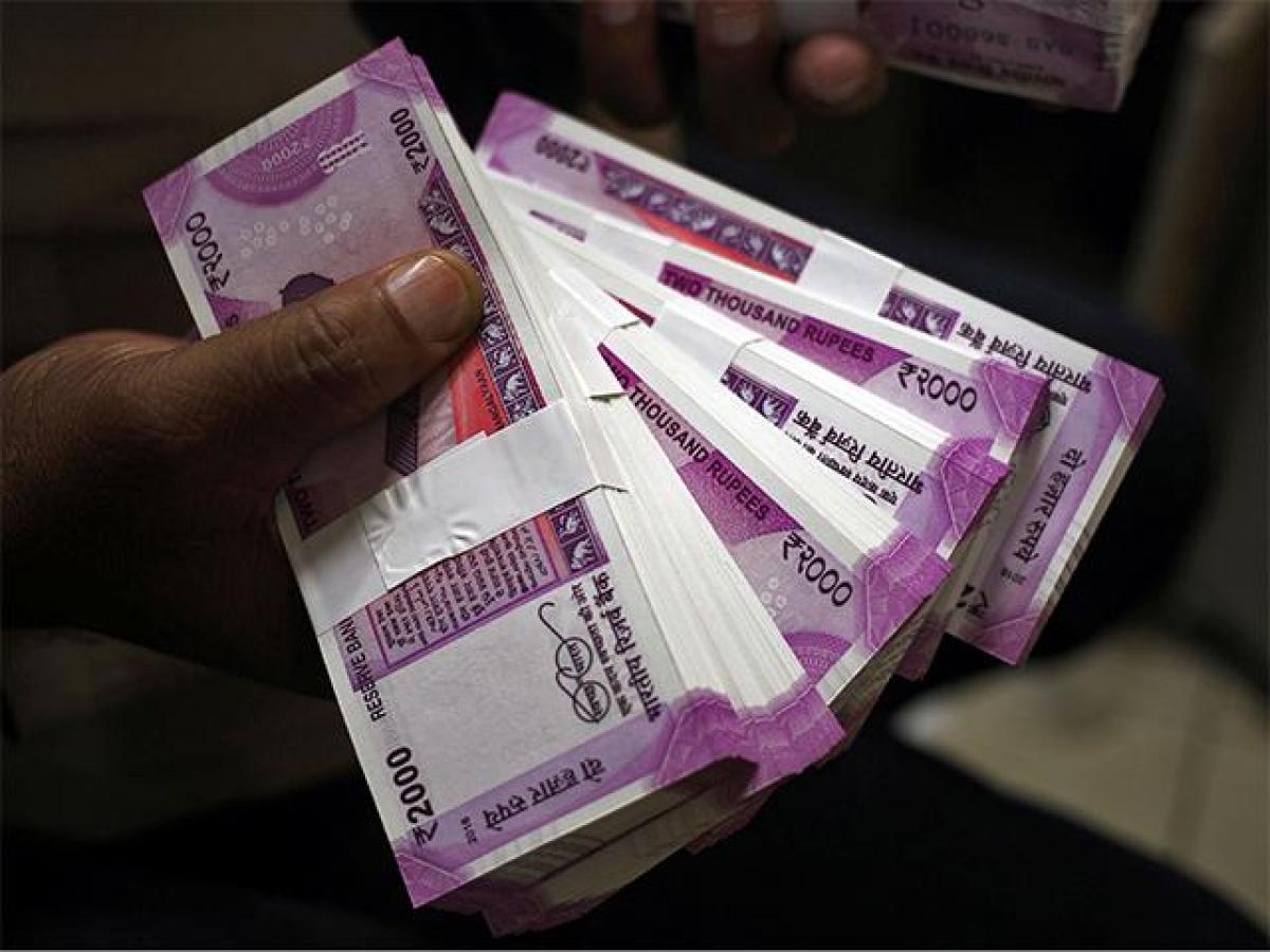 Hyderabad: Rs 70 lakh in Rs 2000 notes seized in raids on postal officials kin