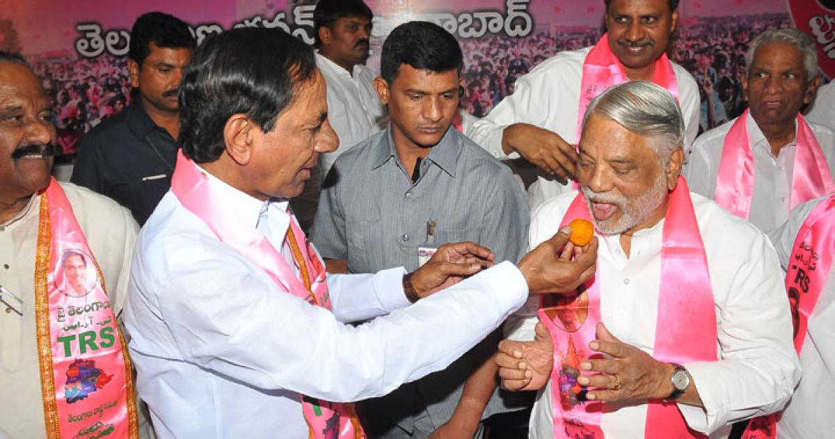 KCR braces for Chandi Yagam