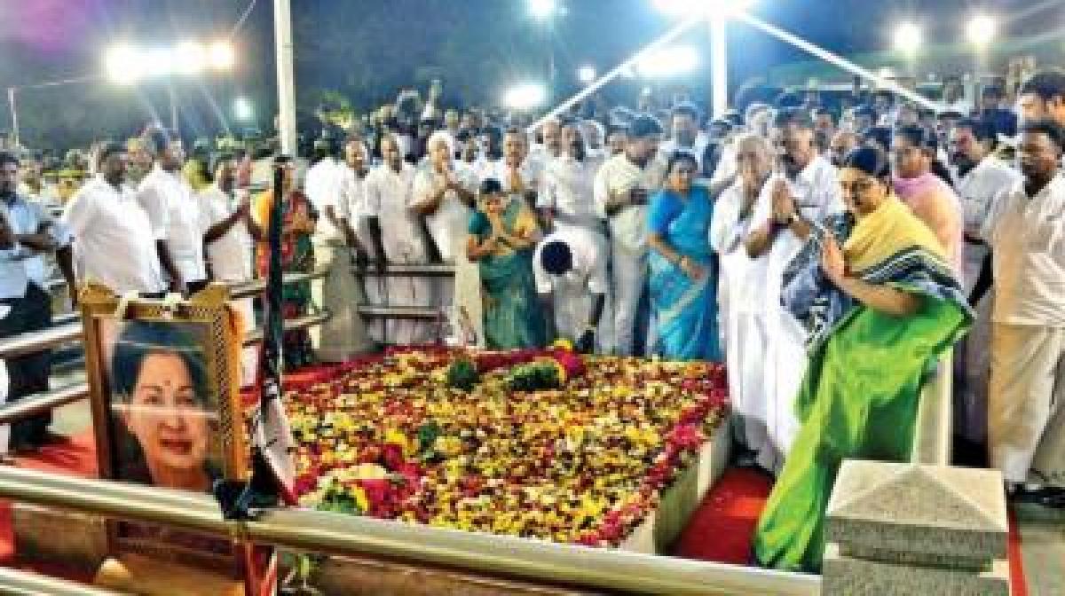 Huge doubt among fans about Jayas death, want probe: OPS camp to Prez