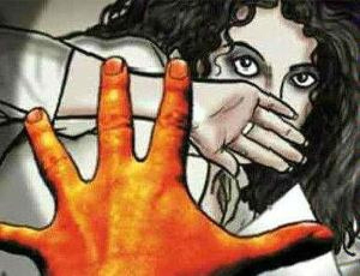 Man strangles sister-in-law in an attempt to rape her