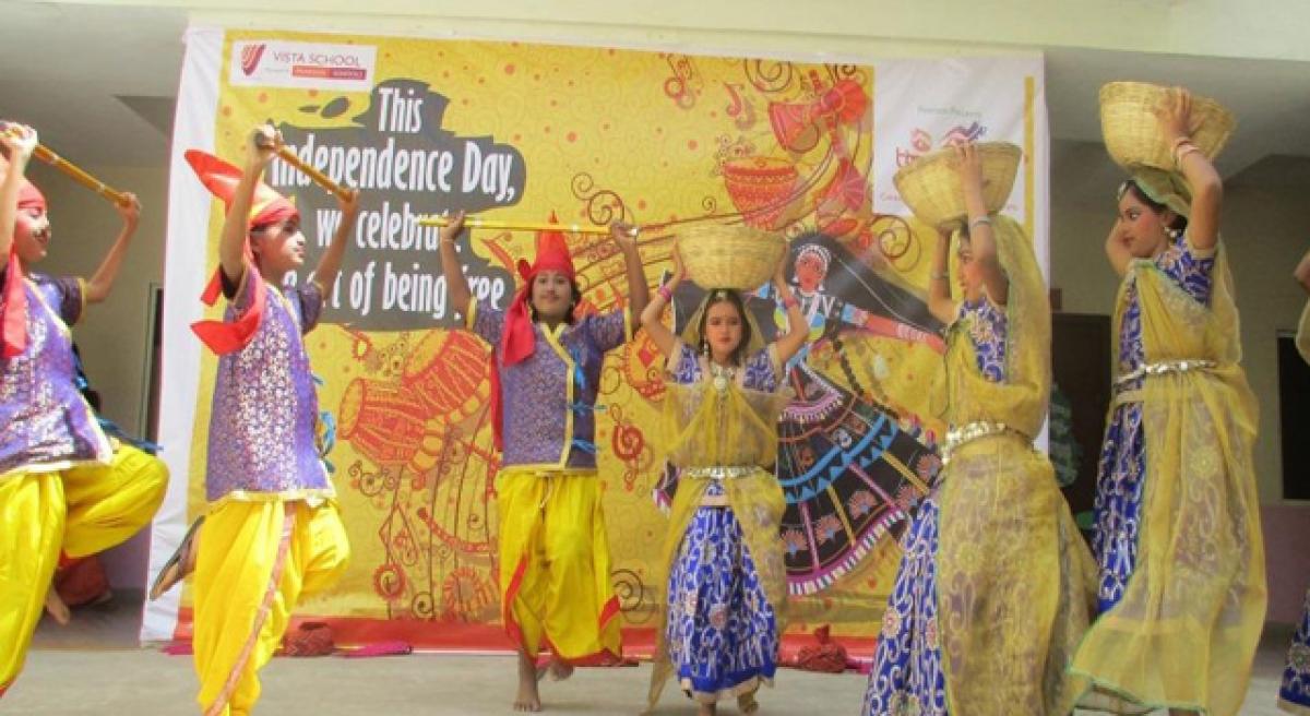 Vista School celebrates TIRANGAA 2016