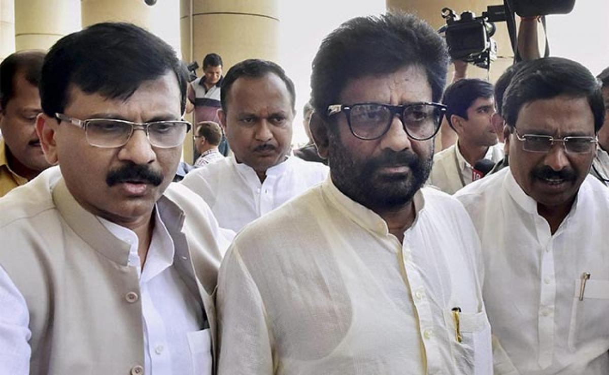 Day after regret letter by Sena MP, Air India cancels Gaikwad’s ticket again