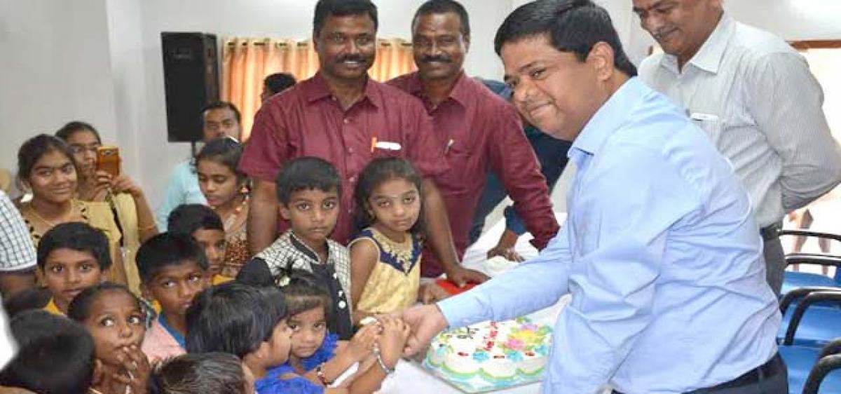 International Twins Day celebrated in Suryapet