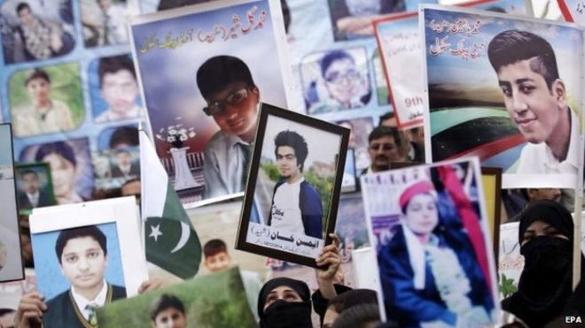Pakistan to hang Peshawar school massacre plotters