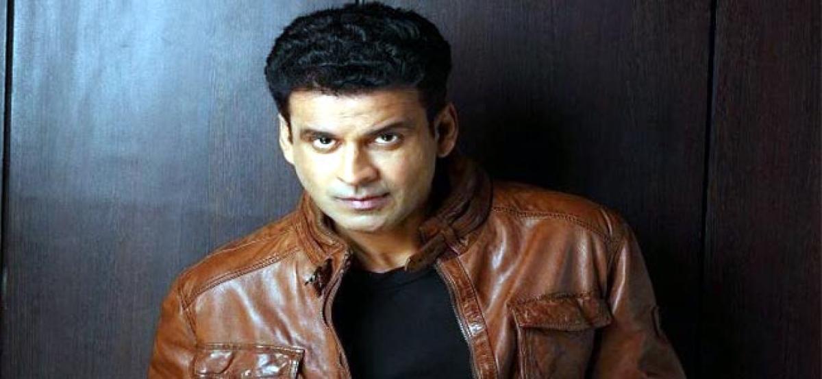 Dont like to attend Bollywood parties: Manoj