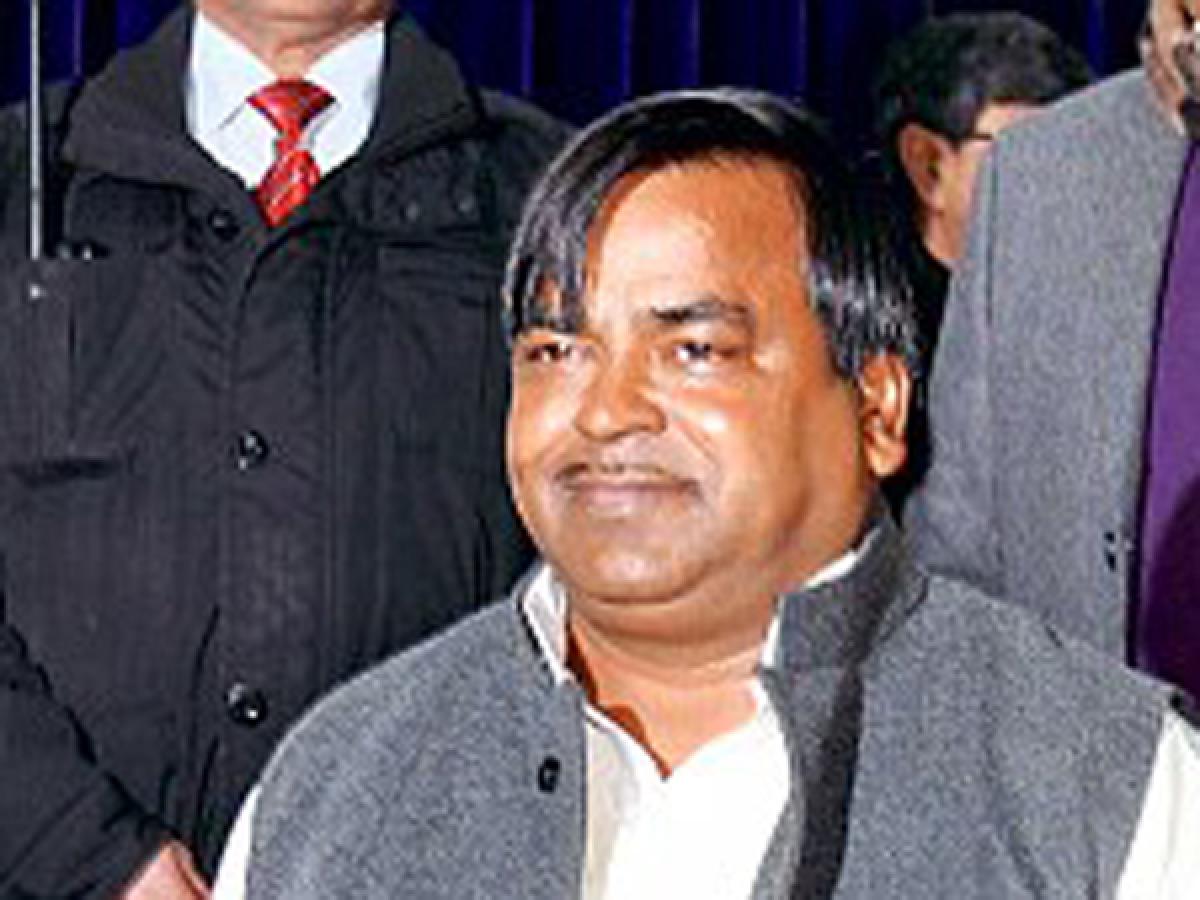 FIR lodged against senior UP minister Prajapati after Supreme Court intervenes