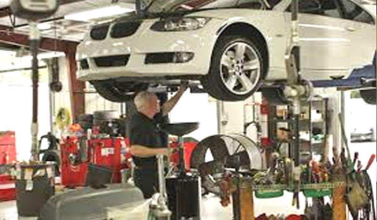 Automobile shops flooded with customers