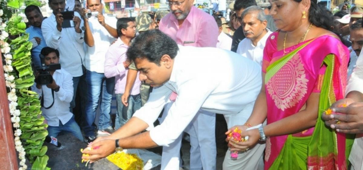 Show same spirit in building Bangaru Telangana: KTR