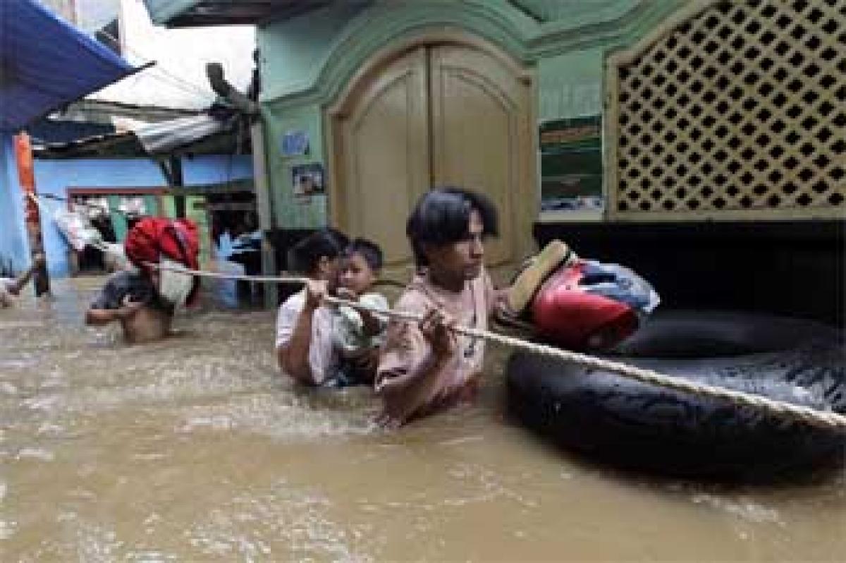 Two killed, 3,000 displaced in Indonesian floods