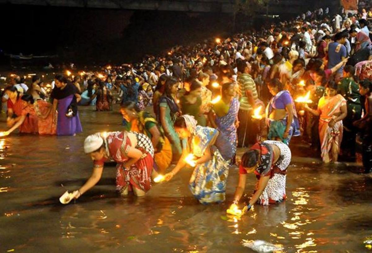 Godavari Pushkaram: Over 11 Crore devotees took the holy dip in Godavari