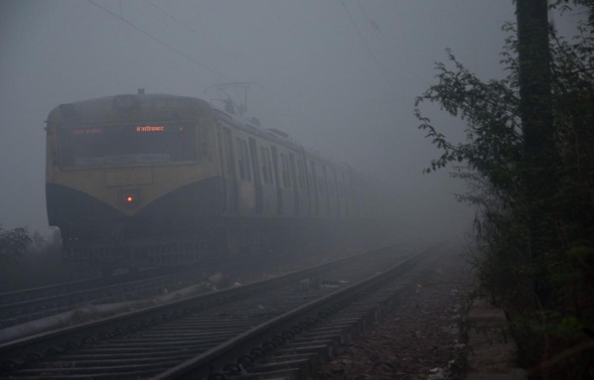 Delhi fog: 24 trains delayed, 1 cancelled