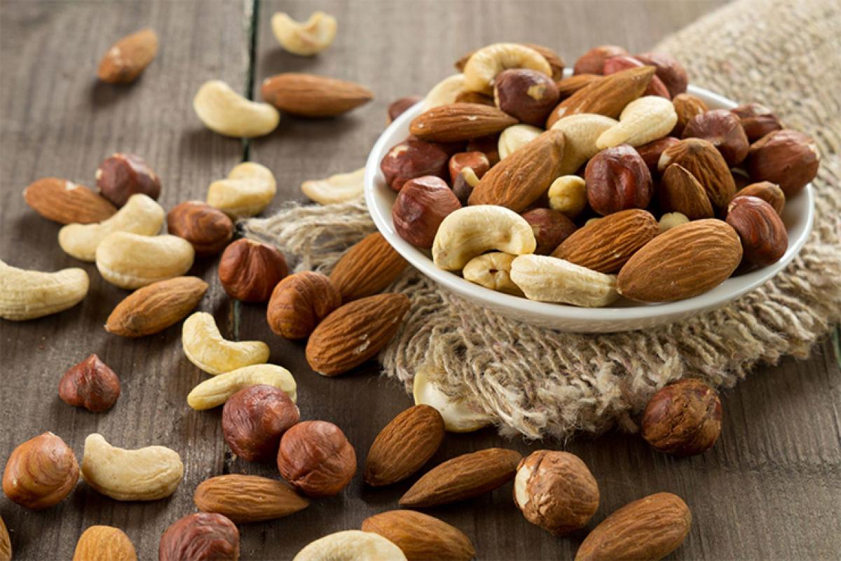 Eat tree nuts, stay slim