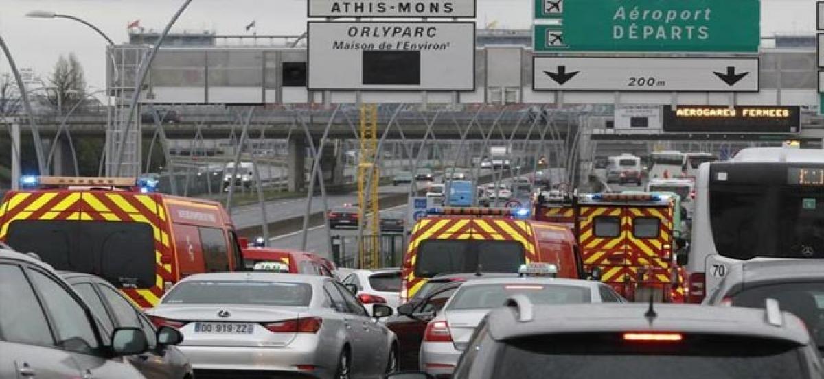 Man shot dead after seizing soldiers gun at Paris Orly airport