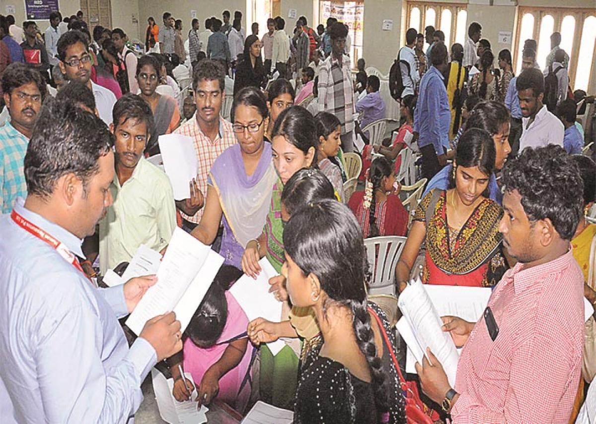 Huge response to job mela