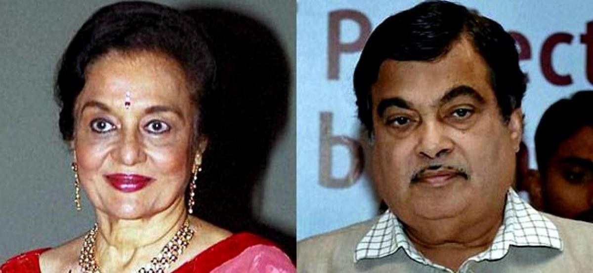 Gadkaris remarks did hurt me: Asha Parekh Justin Rao