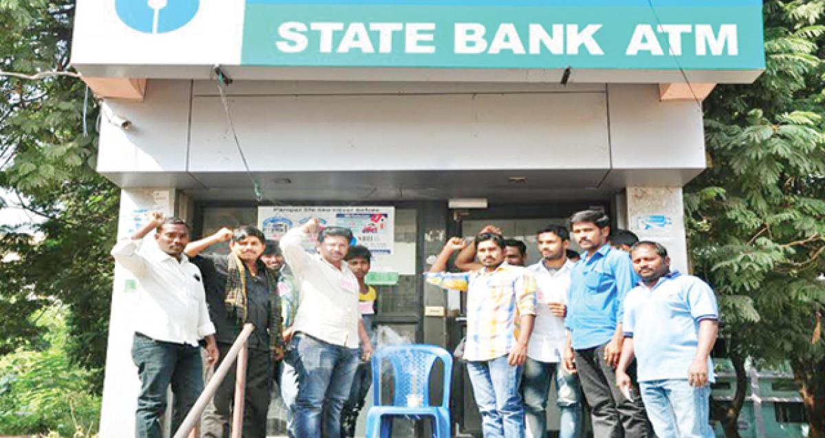 DYFI protests against demonetisation