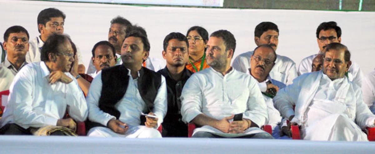 Rahul Gandhi attacks Narendra Modi on special category status