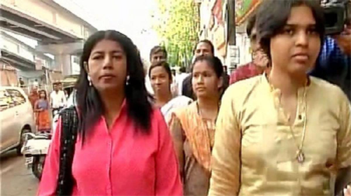 Day after HC order, activist Trupti Desai leads march to Shani temple