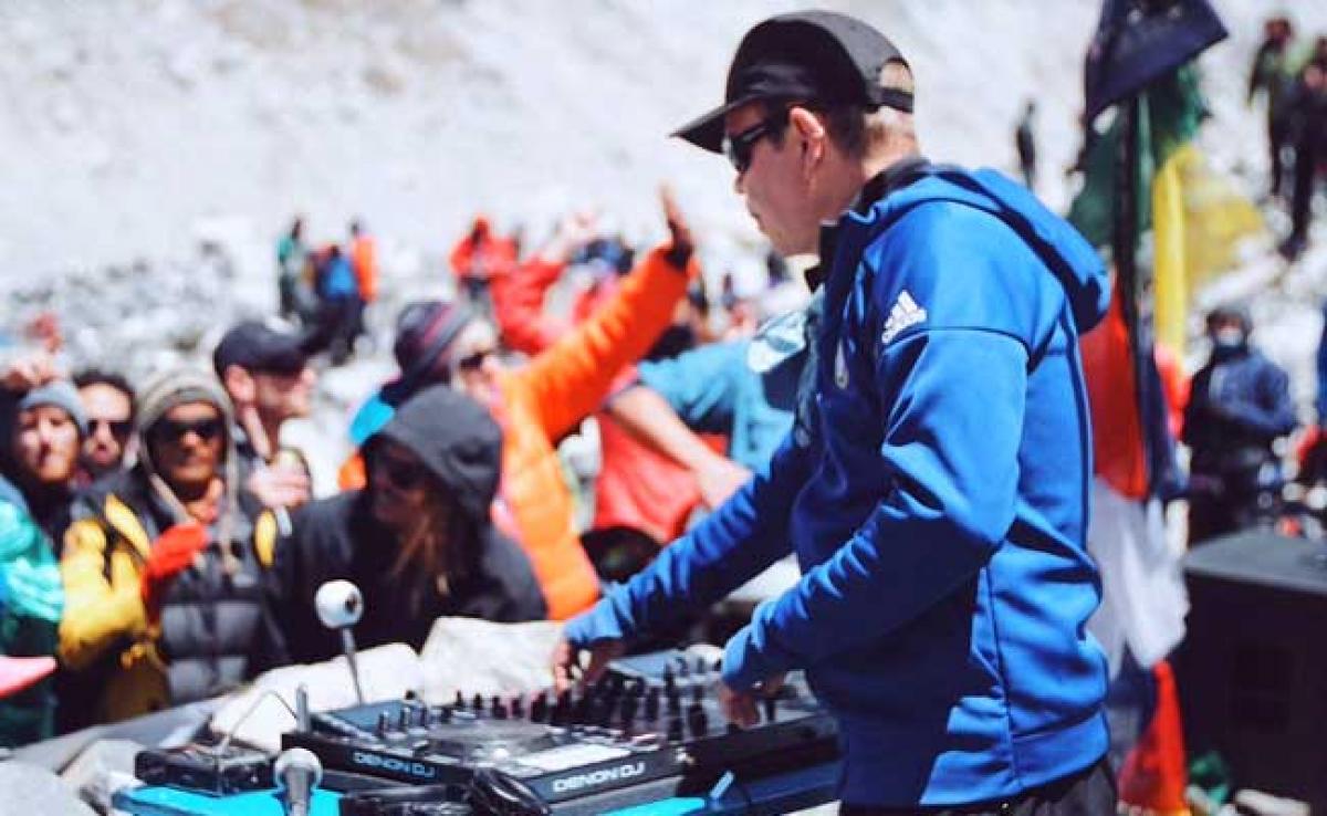 British DJ Hosts Worlds Highest Party On Everest