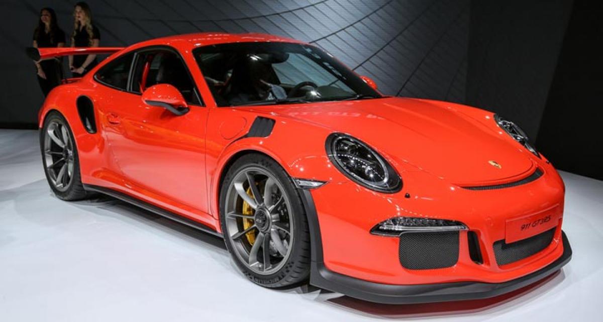 Porsche 911 GT3 facelift spied