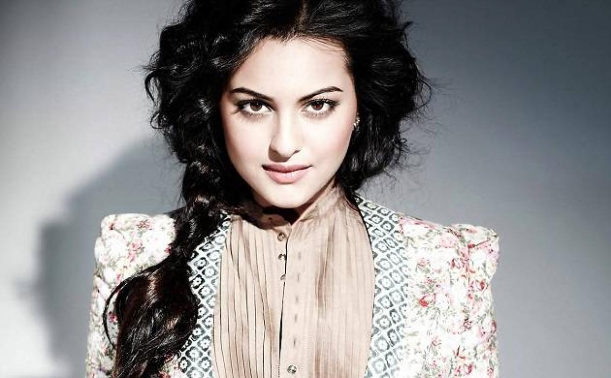 Sonakshi Sinha raises voice against those who suppress opinionated women