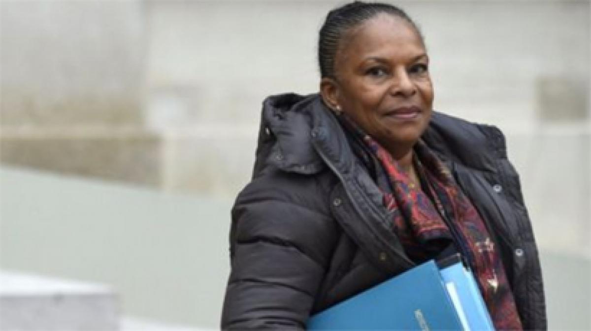 Terrorists citizenship row: French justice minister Christiane Taubira quits