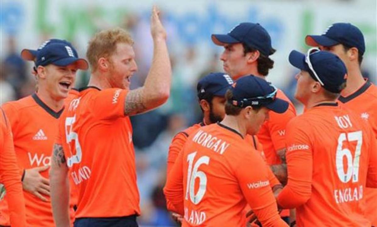 Eoin Morgan leads England to T20 win against Australia