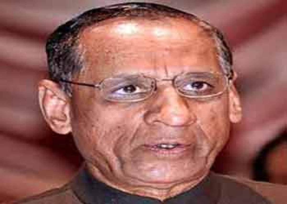 KCR calls on Governor