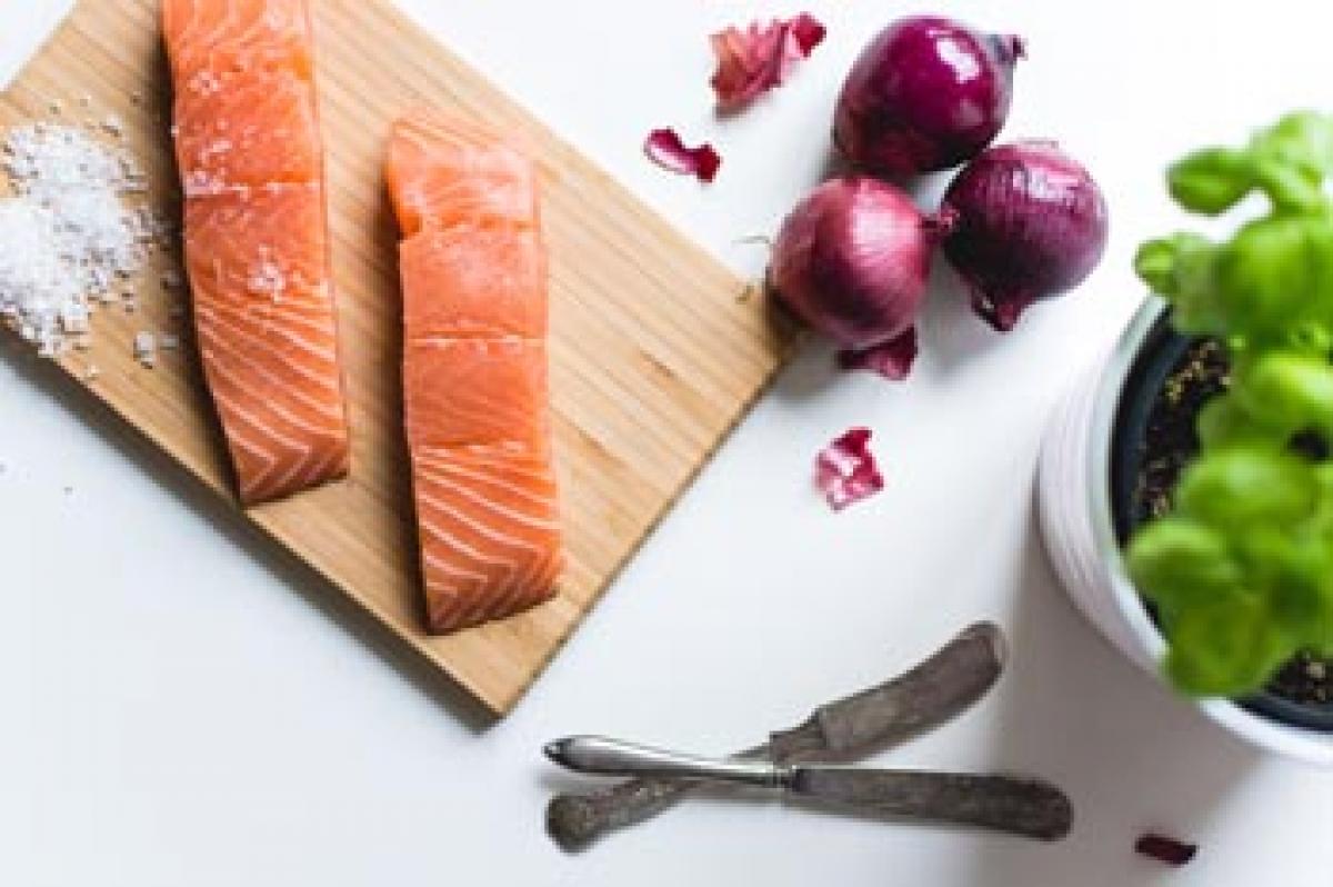 Omega-3 fatty acids may cut breast cancer risk