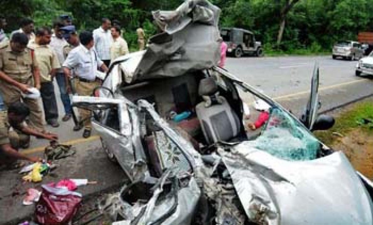 Road Accident kills three TDP leaders in Chittoor