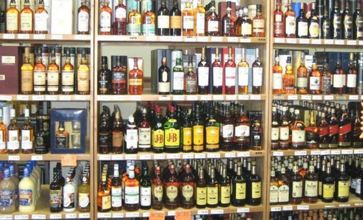 Liquor consumption at public places prohibited