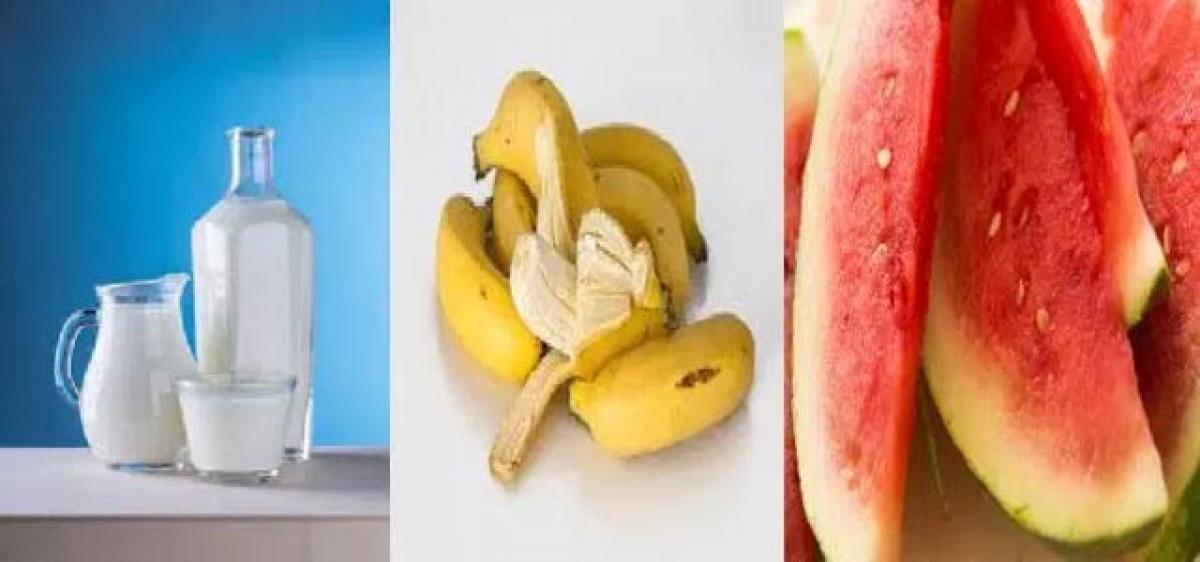 Pick banana, melon, cold milk to fight acidity