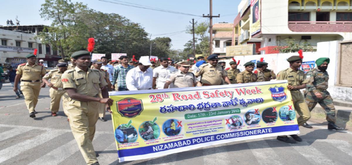 Don’t mix drinking and driving: PC Nizamabad