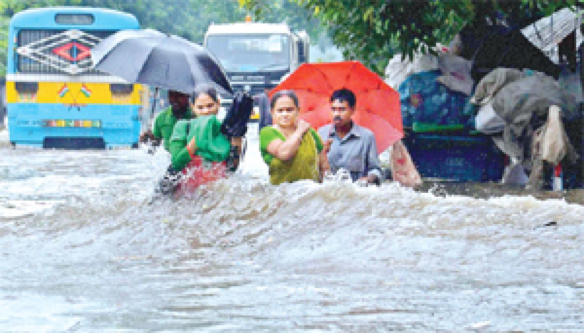 28 BSF men airlifted from flash floods in Samba