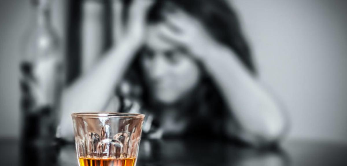 Heavy alcohol use in adolescence alters brain electrical activity