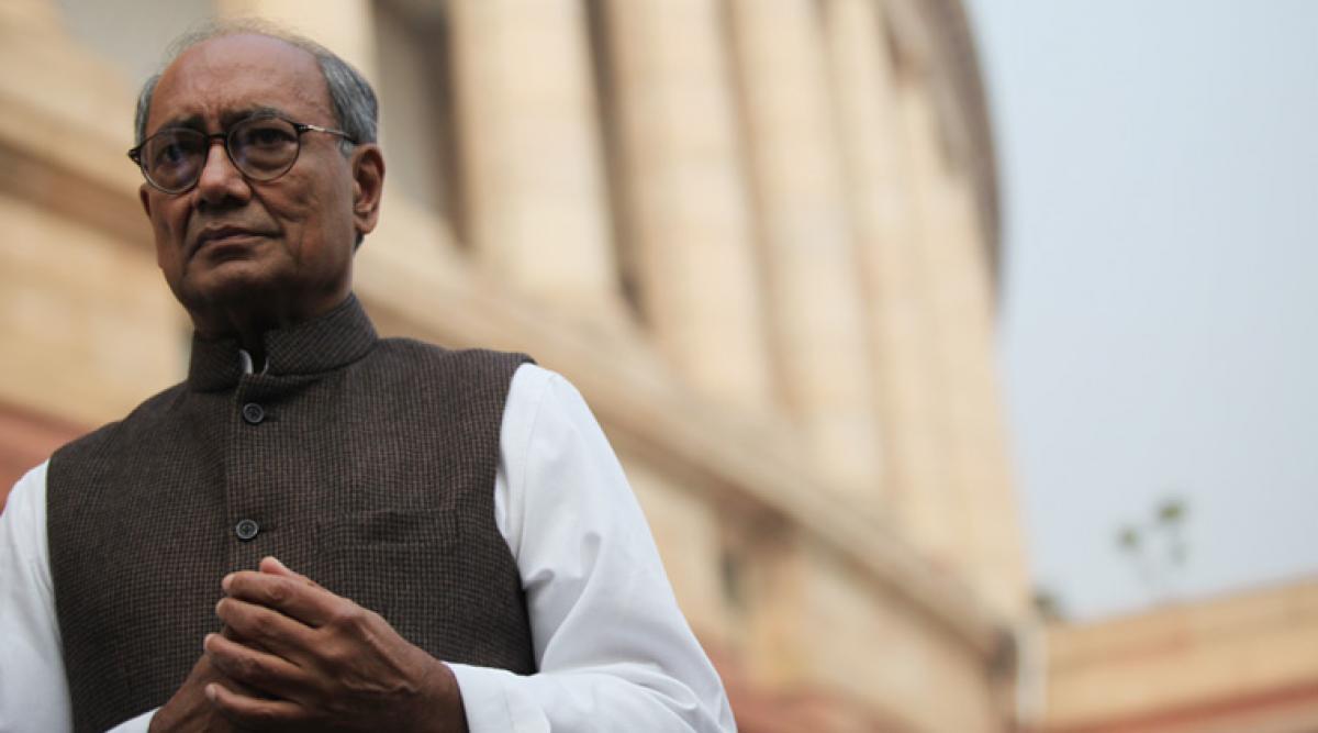 Chhattisgarh CM, BJP had deal with Maoists: Digvijaya Singh