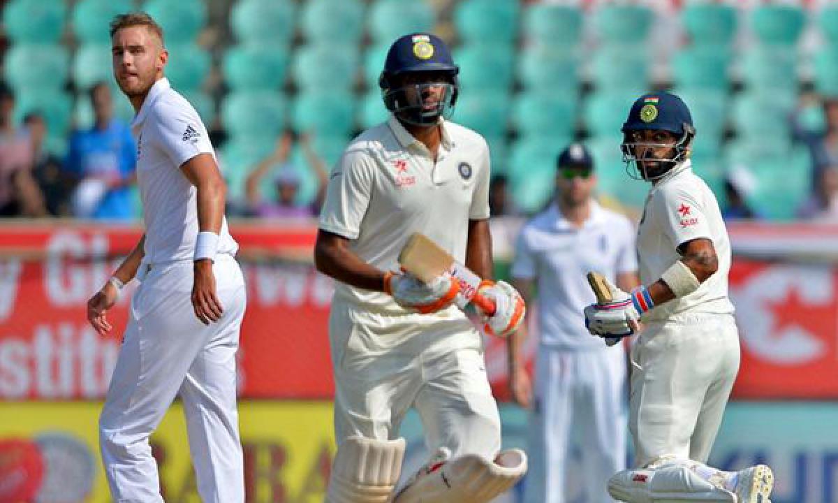 Day 2: India makes 415/7 at Lunch against England