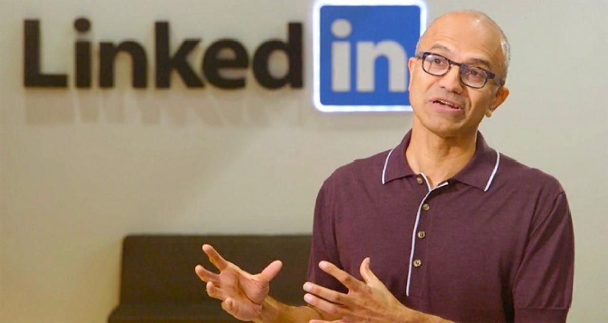 Microsoft will use LinkedIn to expand market for cloud products?