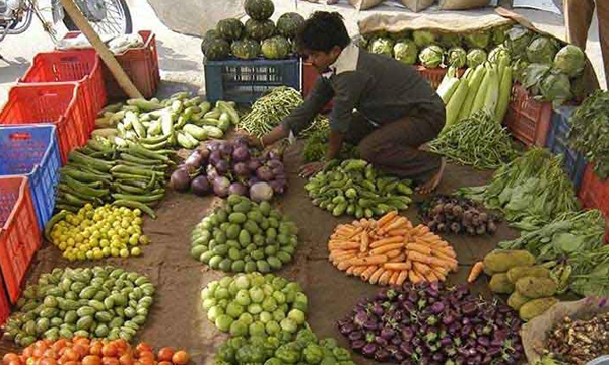 Indias annual rate inflation on wholesale eases