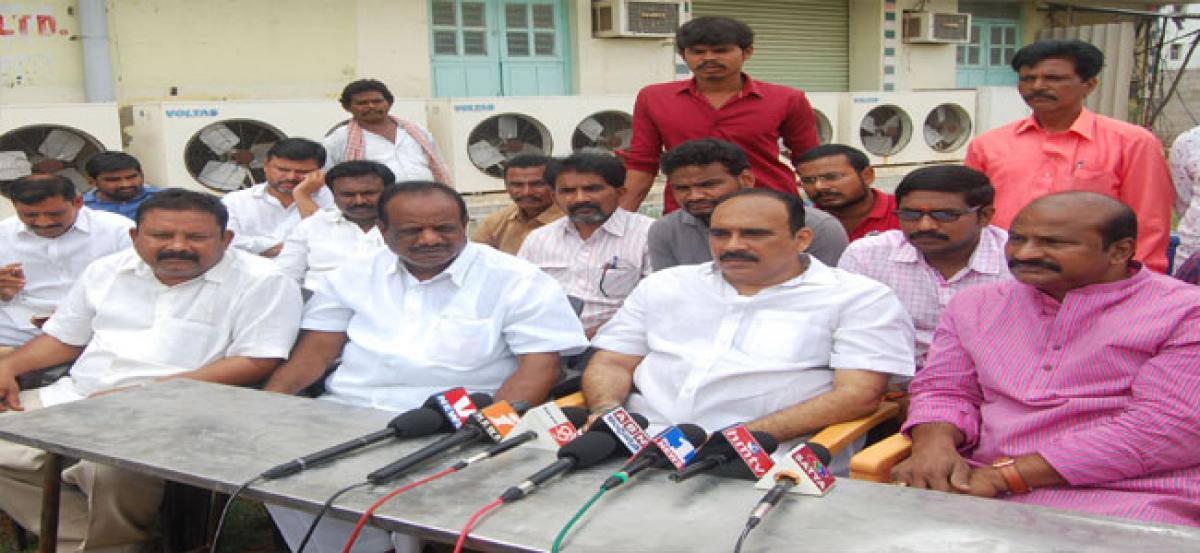 YSRC vows to fight against TDP’s anti-people acts