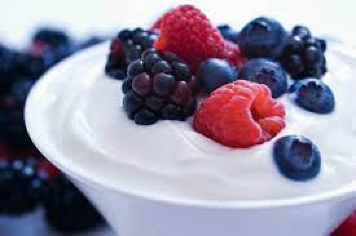 Indulge in yogurt to maintain slim waist