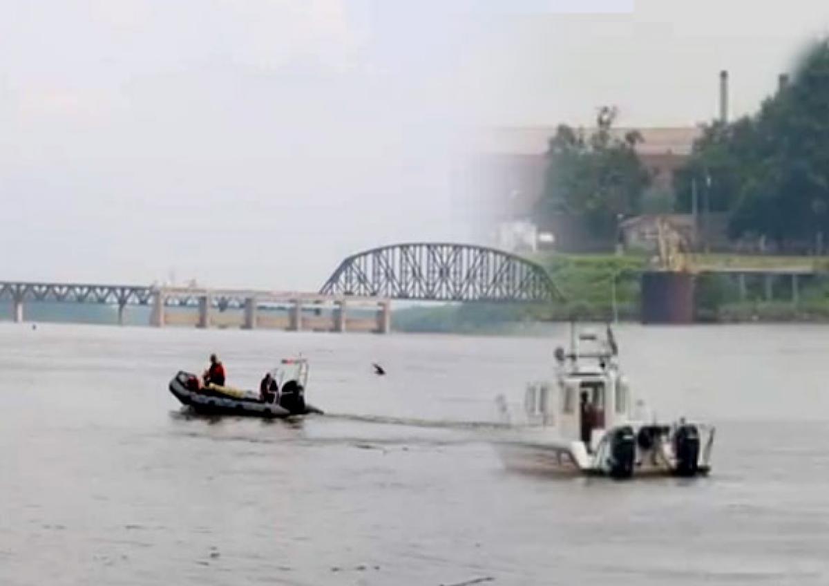 UP boat accident: Nine people still missing