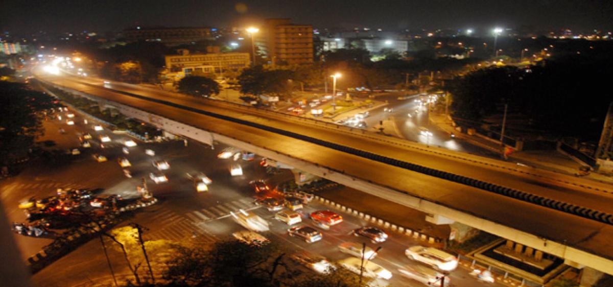 Deserted Hyderabad roads greet citizens