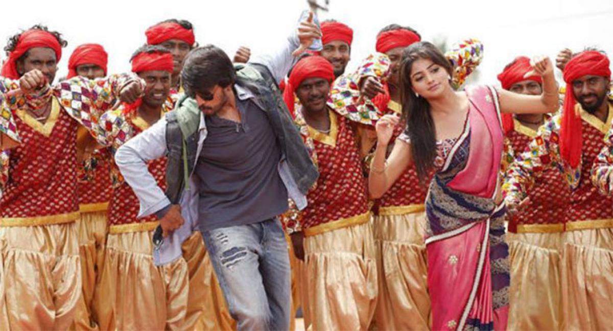 Pawan Kalyans Atharintiki Daredi in Kannada tomorrow