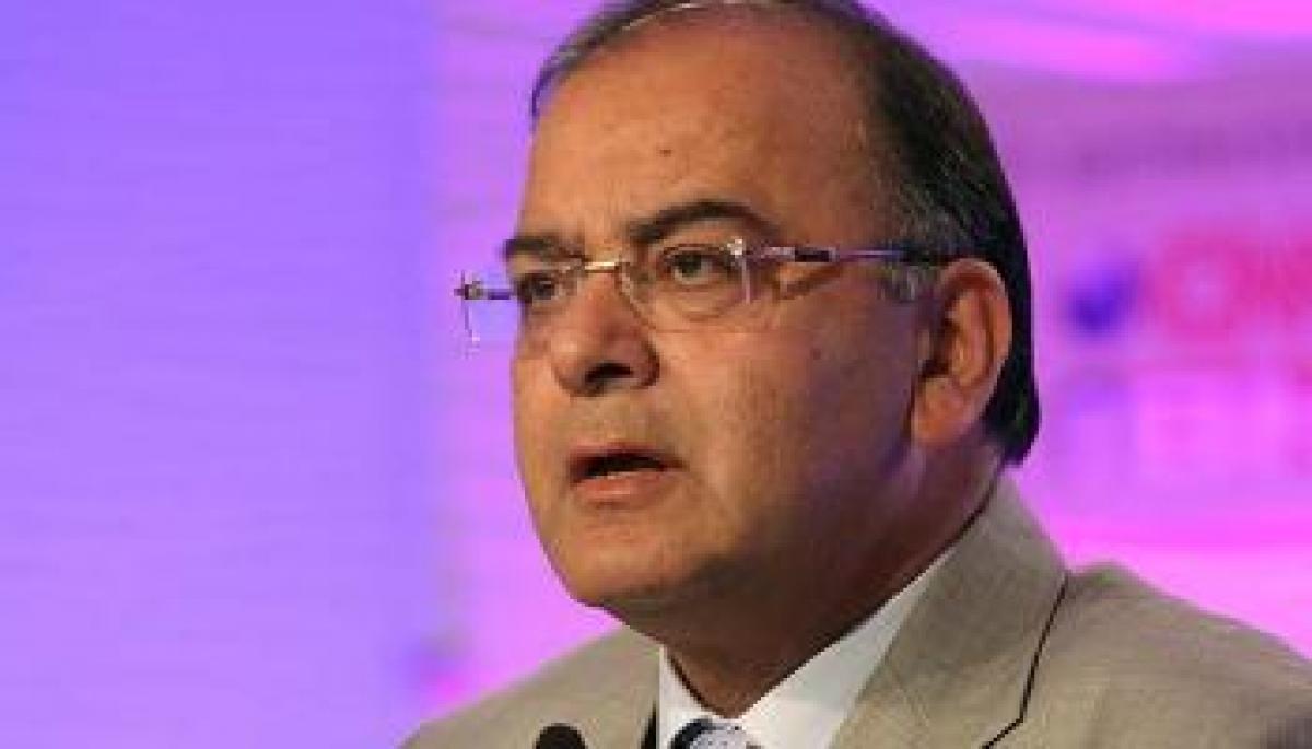 Arun Jaitley heaps praises on Telugu states