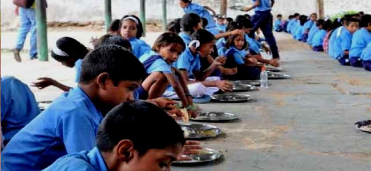 Bihar: 27 children fall ill after dead lizard found in midday meal